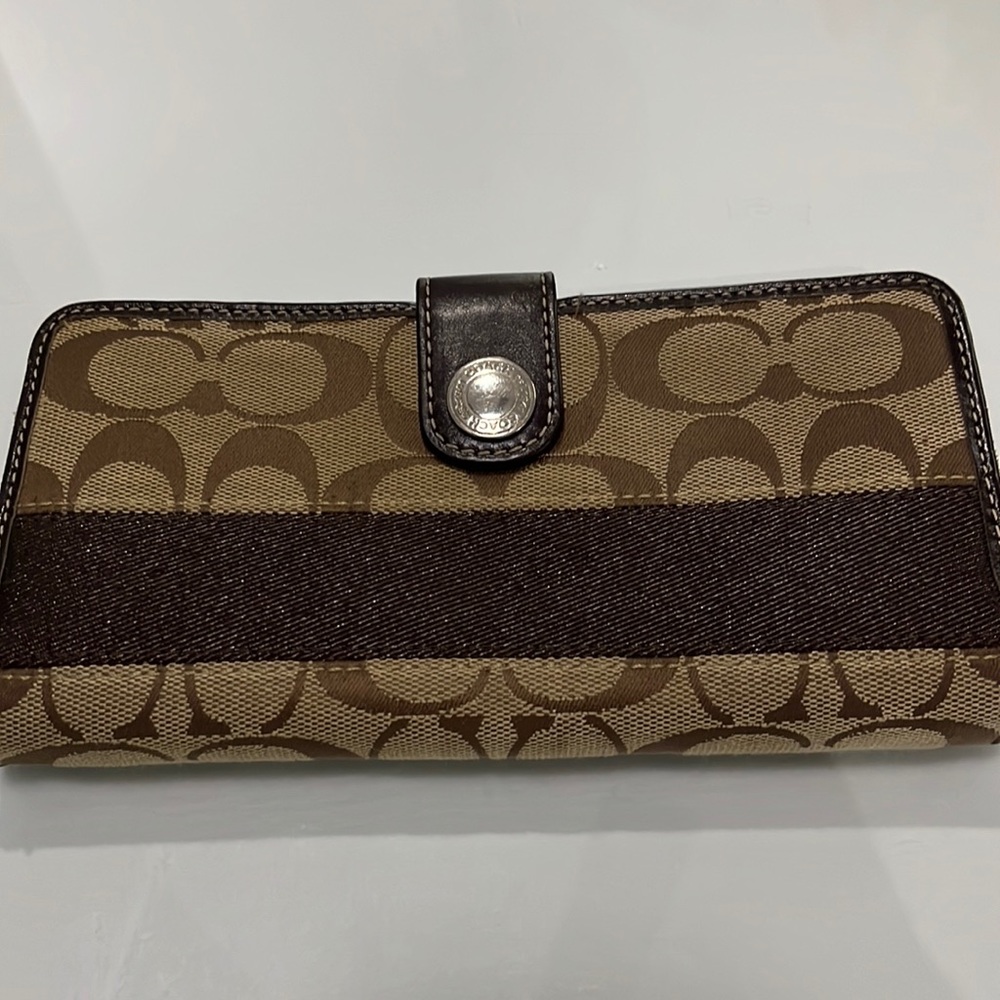 Coach wallet